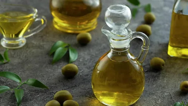 تصویر 2 از فروش روغن زیتون اصل + قیمت خرید به صرفه